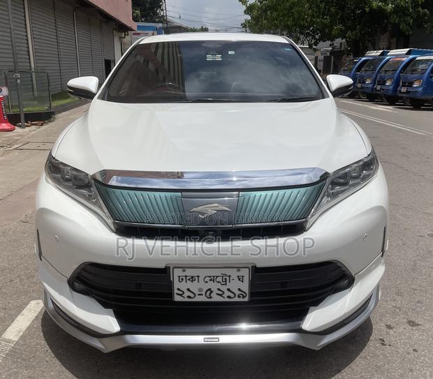 Toyota Harrier 2.0 2018 Pearl