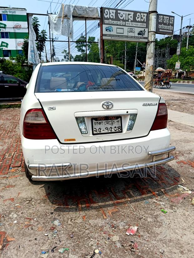 Toyota Corolla 2005 White