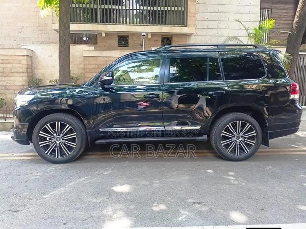 Toyota Land Cruiser 4.5 V8 VXR 2016 Black