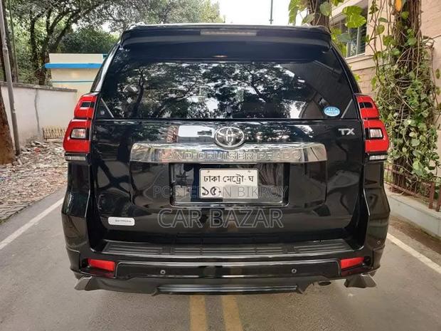 Toyota Land Cruiser Prado 2.7 2018 Black