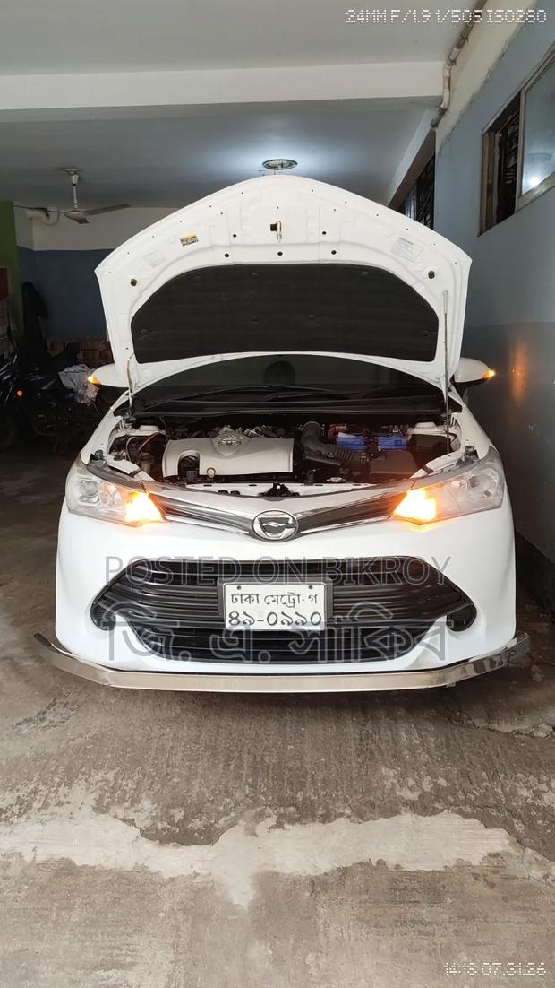 Toyota Corolla Fielder 2017 White