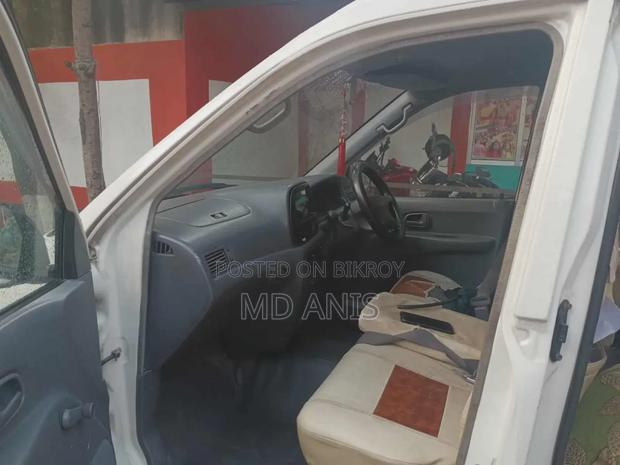 Toyota Noah 2004 White