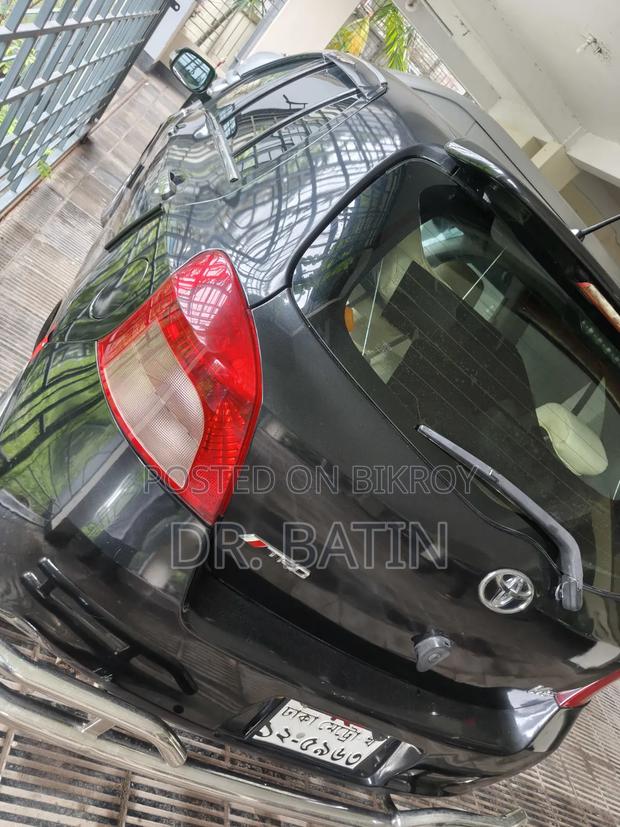 Toyota Vitz 2005 Black