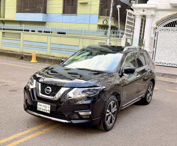 Nissan X-Trail 2.0 Petrol AWD 2017 Black