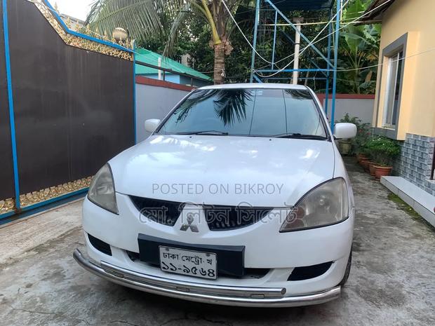 Mitsubishi Lancer 2003 White