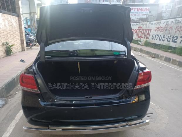 Toyota Premio 2017 Black