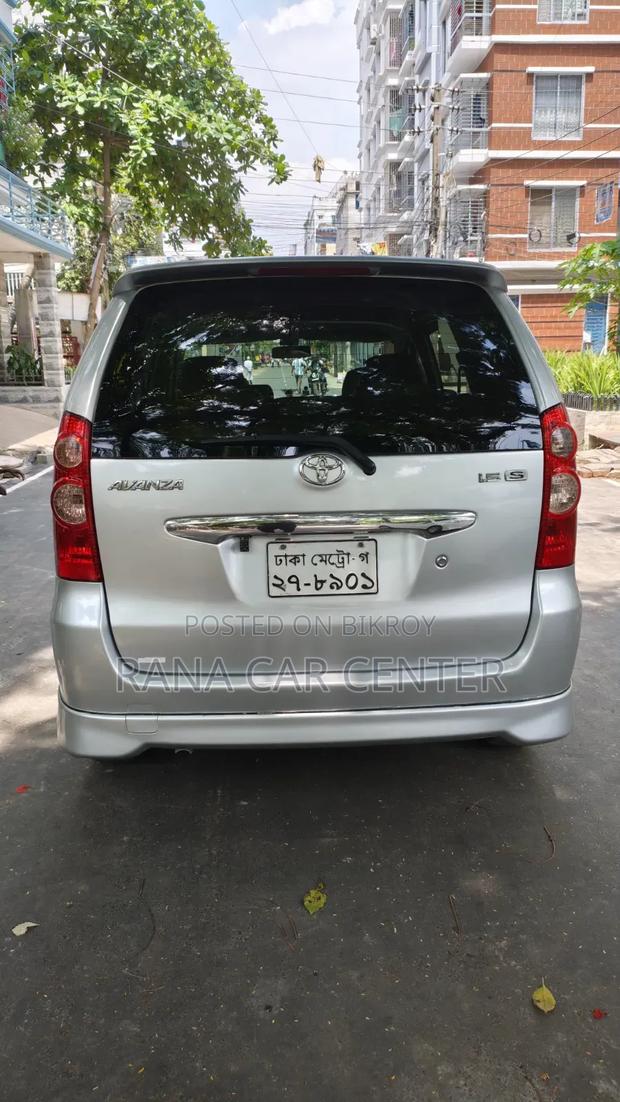 Toyota Avanza 2009 Silver