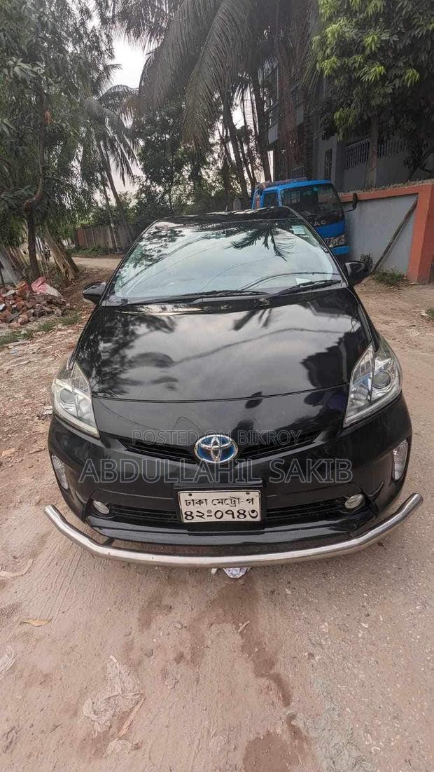 Toyota Prius Plug-in Hybrid 2025 Black