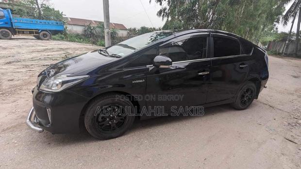Toyota Prius Plug-in Hybrid 2025 Black