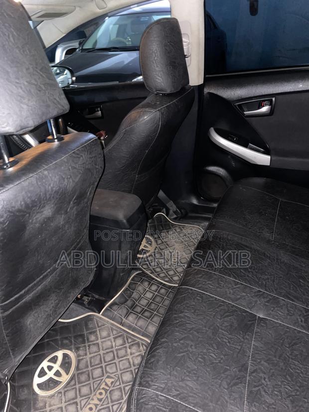 Toyota Prius Plug-in Hybrid 2025 Black
