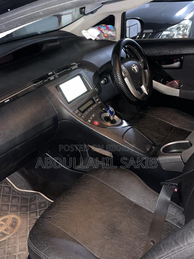 Toyota Prius Plug-in Hybrid 2025 Black