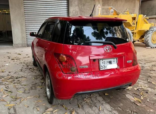 Toyota IST 2005 Red