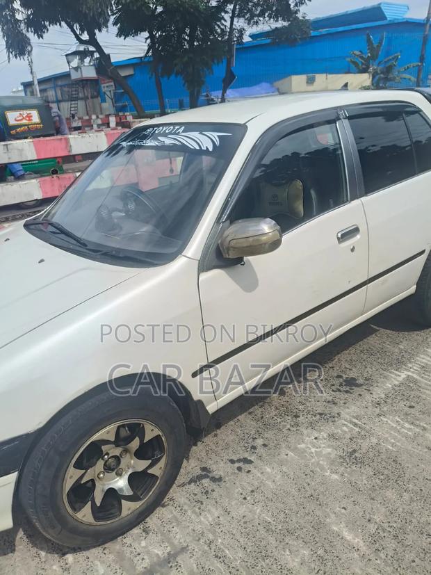 Toyota Starlet 1997 White