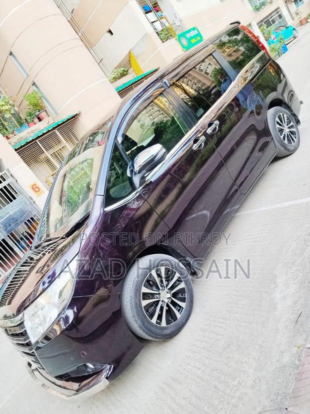 Toyota Noah 2.0 FWD (8 Seater) 2014 Maroon