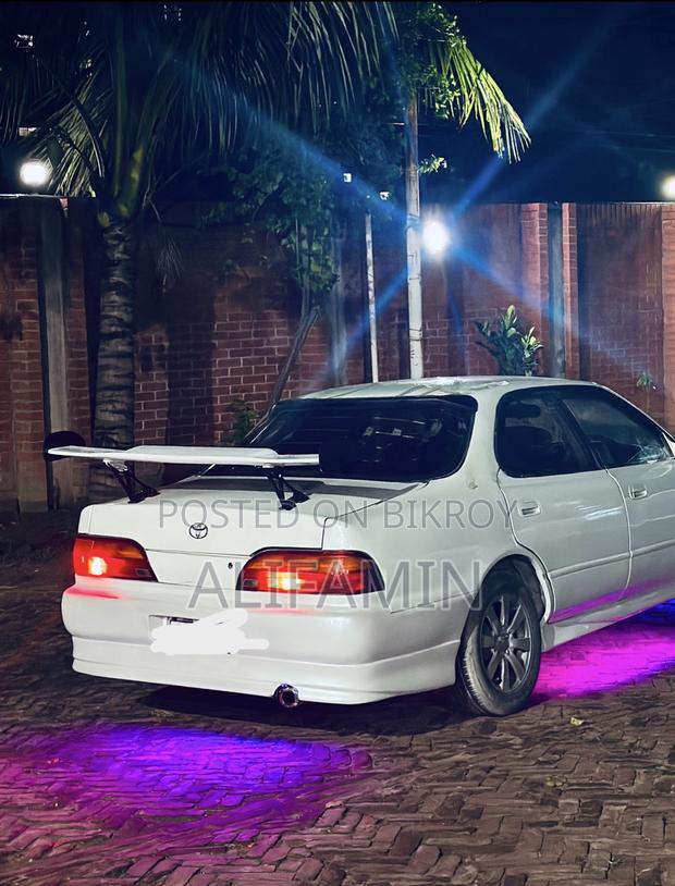 Toyota Vista 1996 White