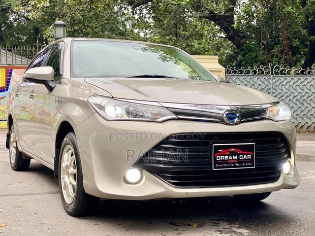 Toyota Axio 1.5 Hybrid G 2WD 2015 Gold
