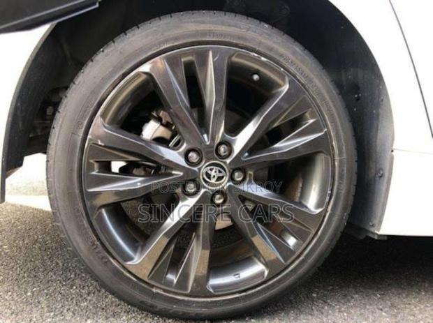 Toyota Corolla 2021 Pearl