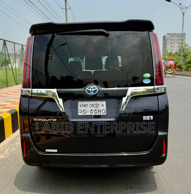 Toyota Esquire 1.8 FWD Hybrid (7 Seater) 2018 Black