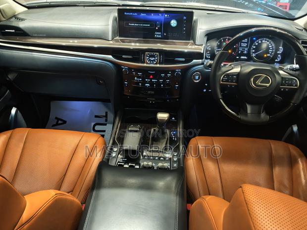 Lexus LX 570 AWD 2019 Black
