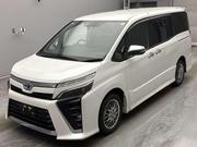 Toyota Voxy 2021 Pearl for sale