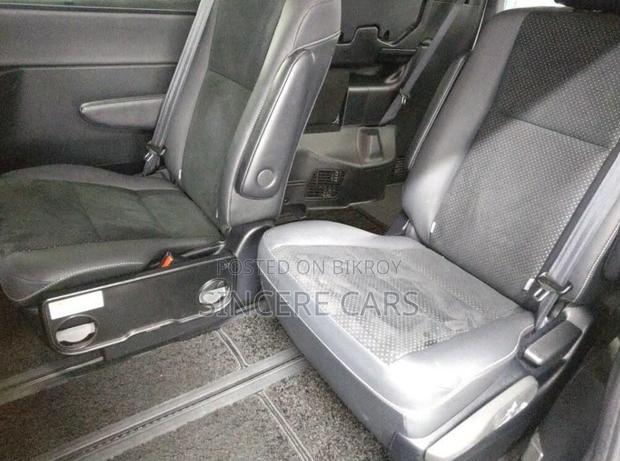 Toyota Voxy 2021 Pearl