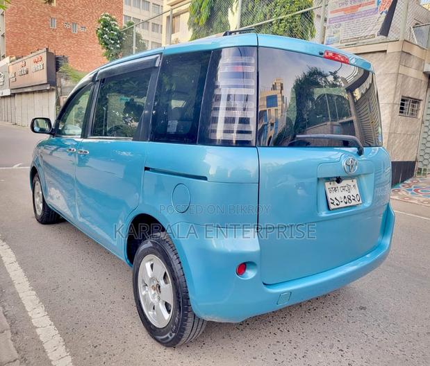 Toyota Sienta 1.5 FWD 2005 Green