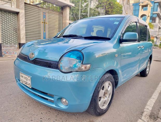 Toyota Sienta 1.5 FWD 2005 Green