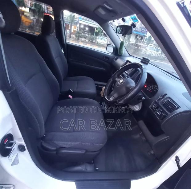 Toyota Succeed 2011 White