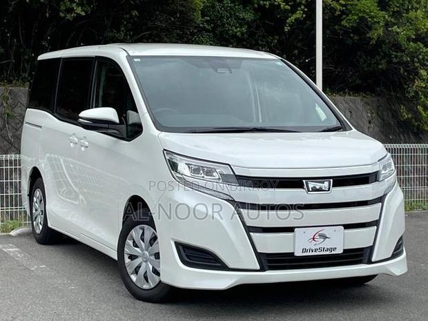 Toyota Noah 2021 Pearl