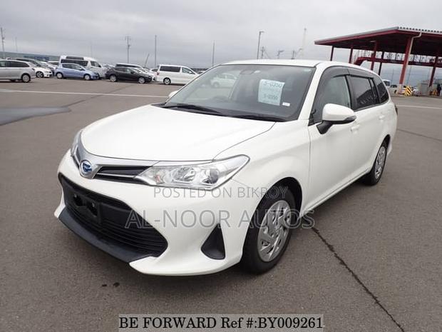 Toyota Corolla Fielder 2021 White