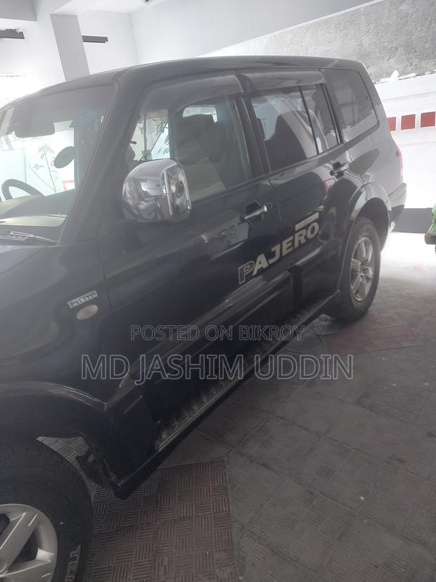 Mitsubishi Pajero 2005 Black