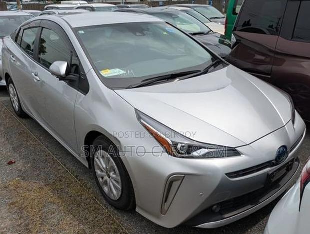 Toyota Prius 2021 Silver