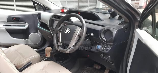 Toyota Aqua 2013 Gray
