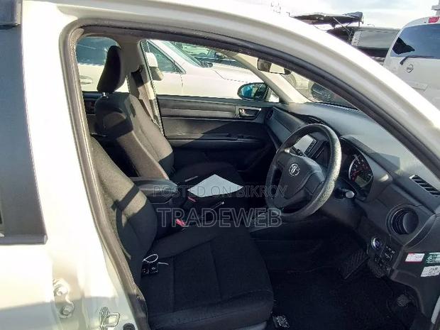 Toyota Axio 2021 White