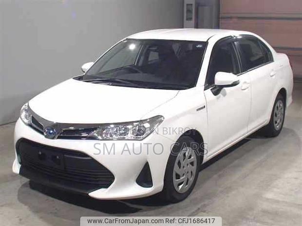 Toyota Axio 2021 White