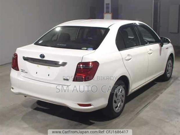 Toyota Axio 2021 White