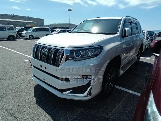 Toyota Land Cruiser Prado 2023 Pearl