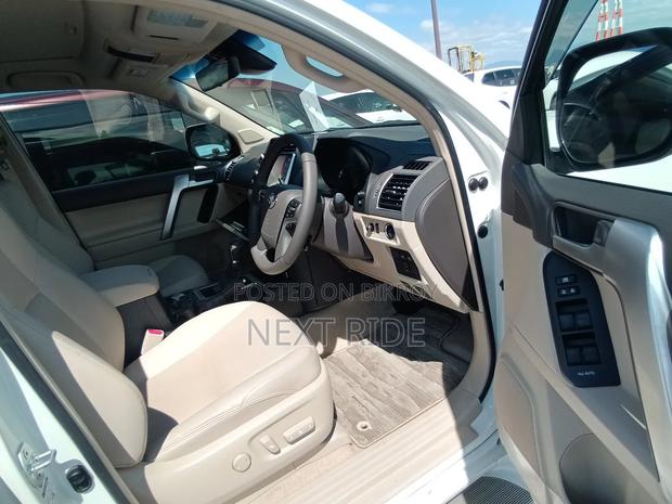 Toyota Land Cruiser Prado 2023 Pearl