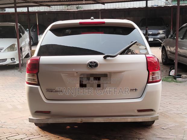 Toyota Corolla Fielder 1.5 Hybrid FWD 2014 Pearl