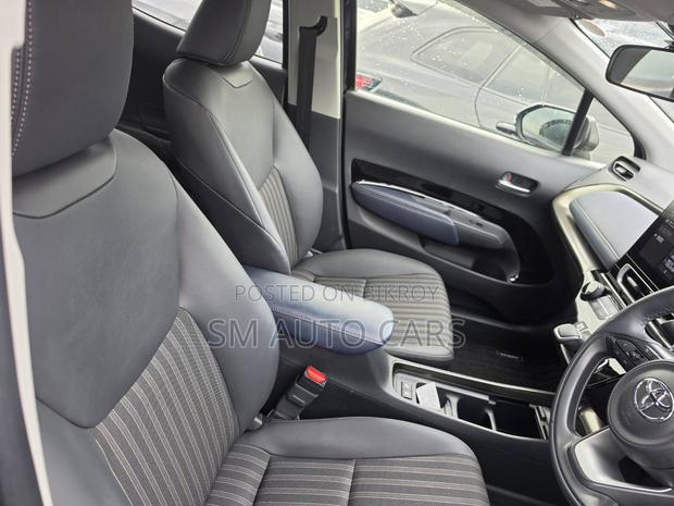 Toyota Aqua 2022 Black