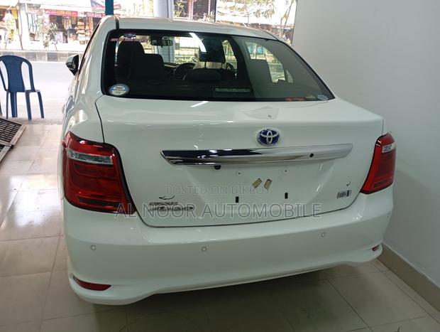 Toyota Axio 2021 White