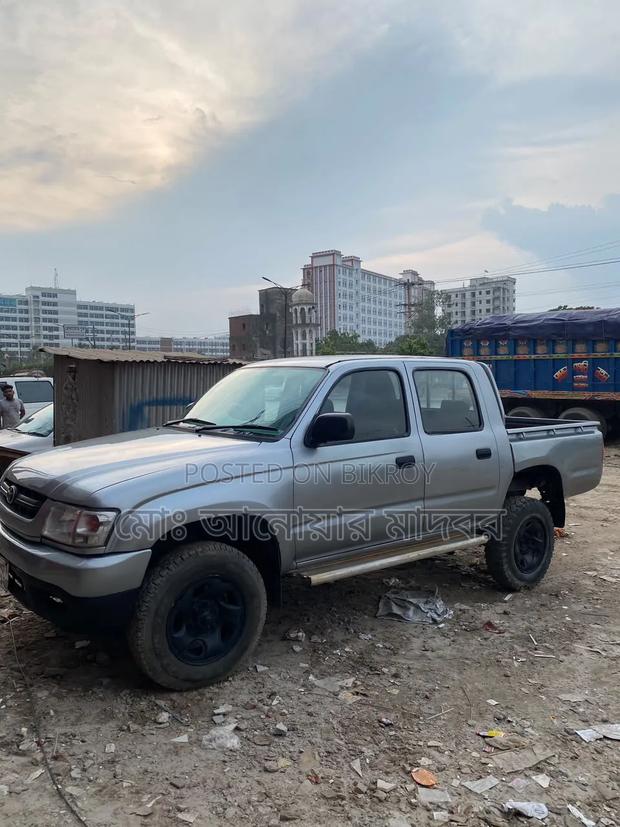 Toyota Hilux 2.5 Cab 2005 Silver