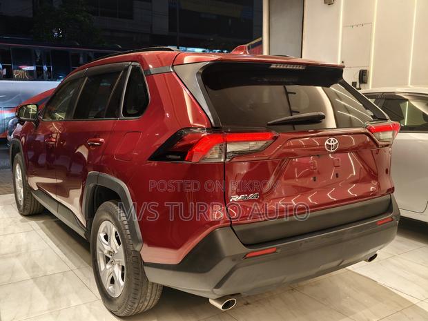 Toyota RAV4 Limited AWD 2020 Red