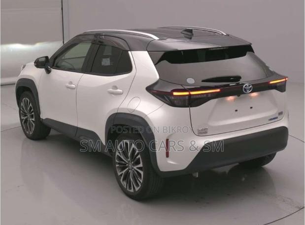 Toyota Yaris Cross 1.5 Hybrid FWD 2021 Pearl