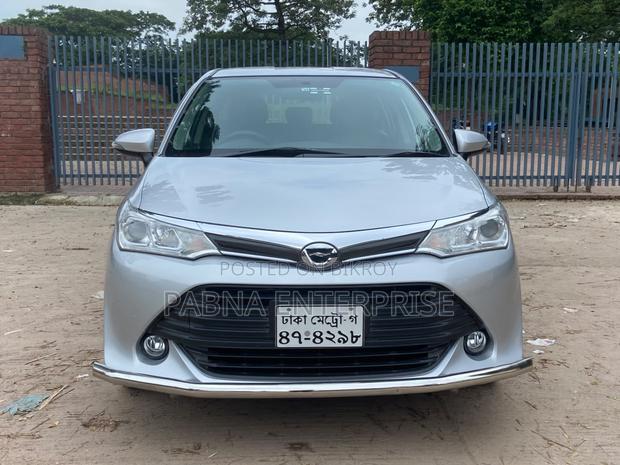 Toyota Corolla Fielder 2016 Silver