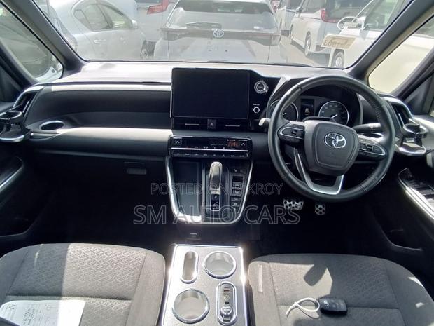 Toyota Voxy Hybrid S-G 2WD 8-Seater 2023 Black