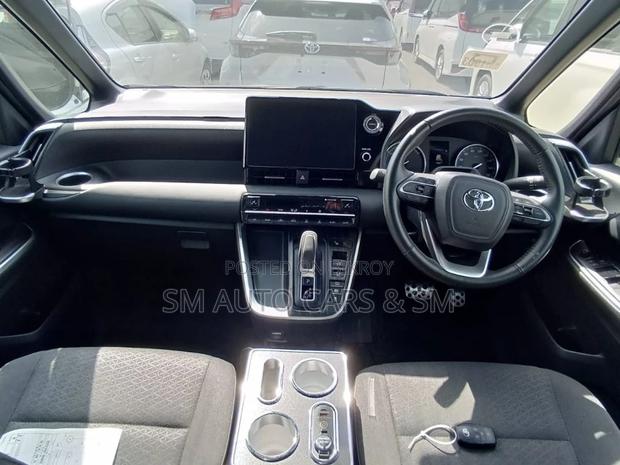 Toyota Voxy Hybrid S-G 2WD 8-Seater 2023 Black