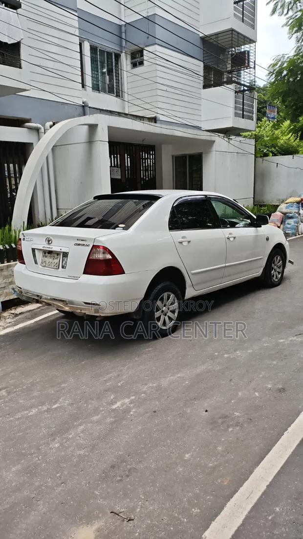 Toyota Corolla 2005 White