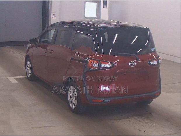 New Toyota Sienta 1.5 FWD 2020 Maroon