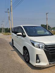 Toyota Noah 2.0 AWD (7 Seater) 2017 Pearl for sale